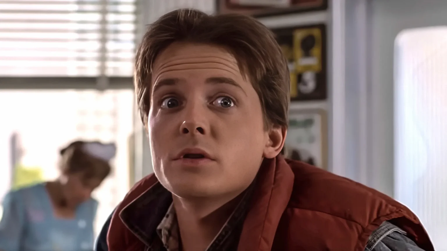 Por que “De Volta para o Futuro” tentou esconder a troca de ator de Marty McFly