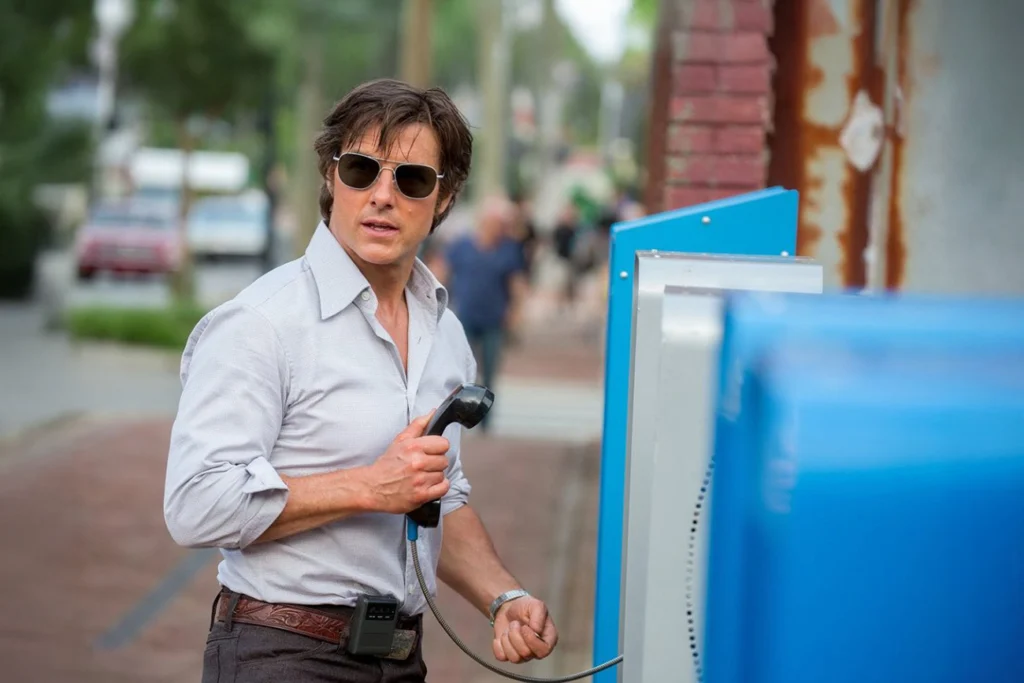 Tom Cruise vive piloto que vira peça-chave do cartel em “Feito na América”, disponível na Netflix