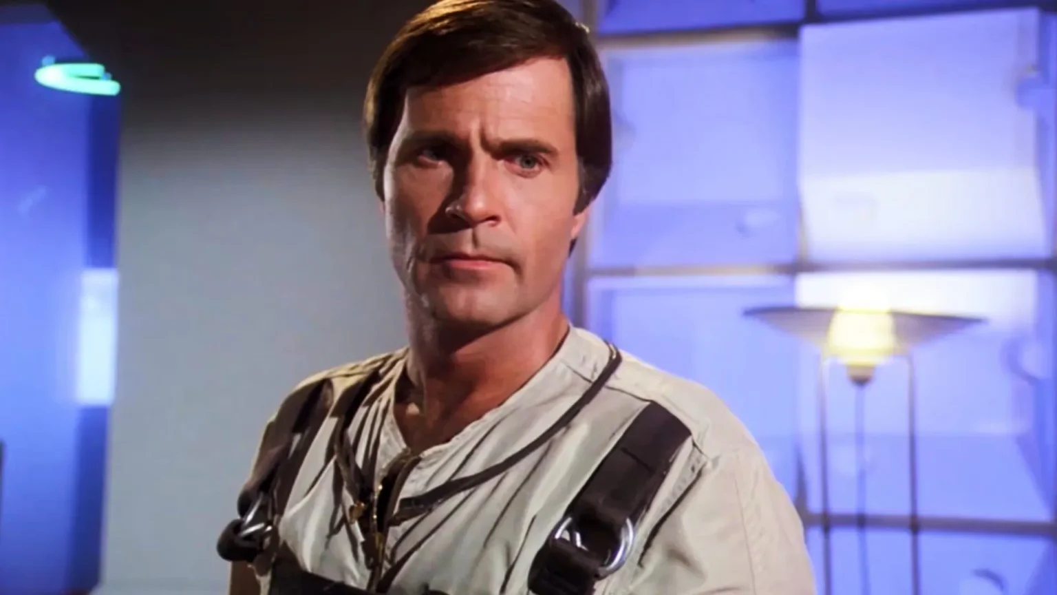 Legendary prepara novo filme de Buck Rogers com roteirista de Deadpool & Wolverine