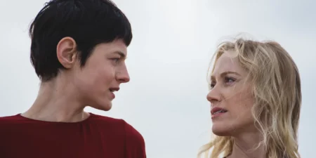 Trailer de 100 Nights of Hero exibe triângulo amoroso com Maika Monroe e elenco estelar
