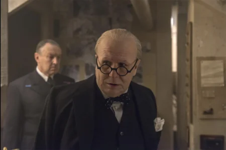 Gary Oldman revisita Churchill em “O Destino de uma Nação”, drama histórico disponível na Netflix