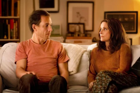 Verdades Dolorosas: a comédia romântica mais inteligente do Prime Video chega com humor ácido e humanidade