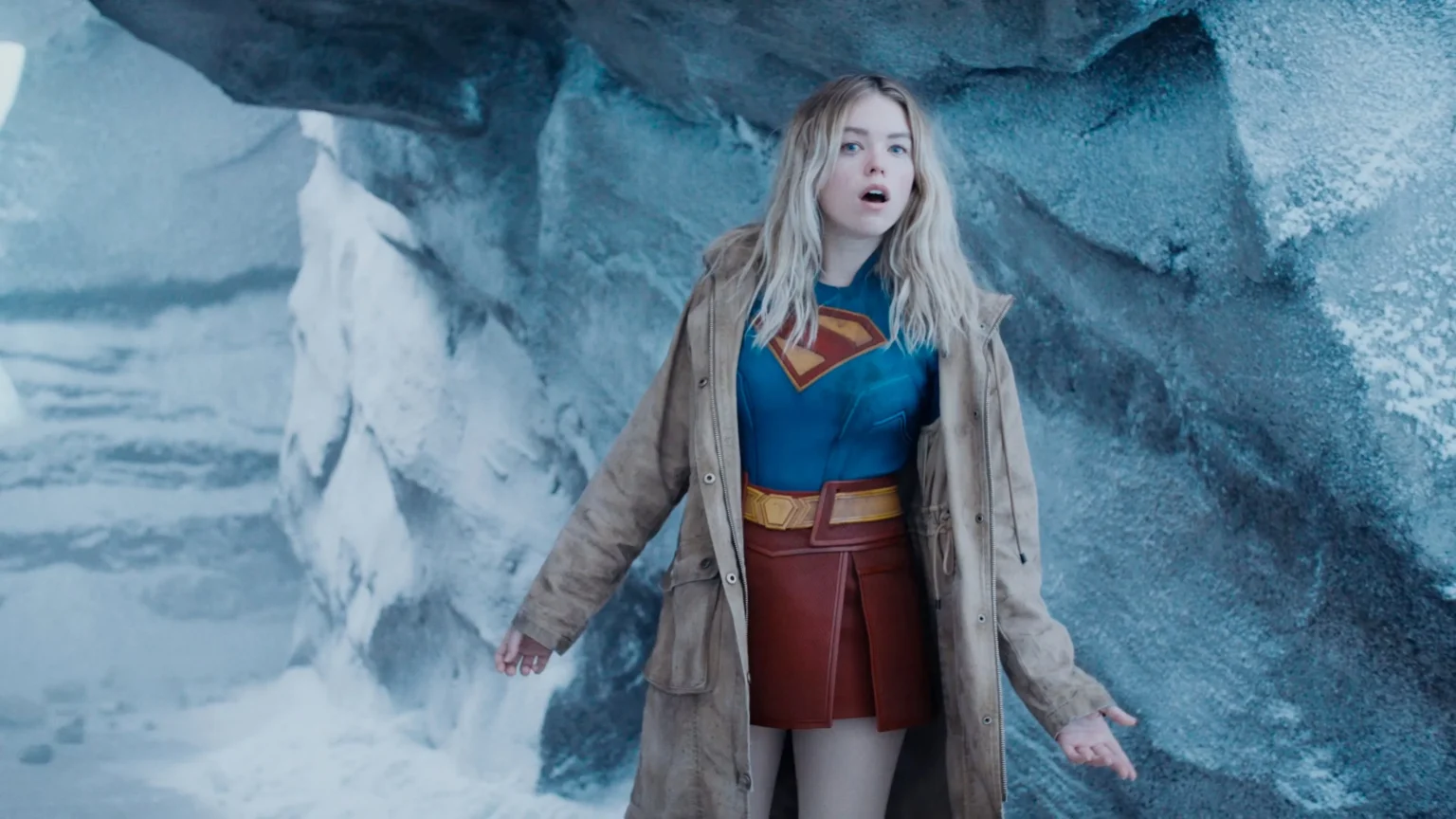 Quando o trailer do filme Supergirl pode chegar às telas?