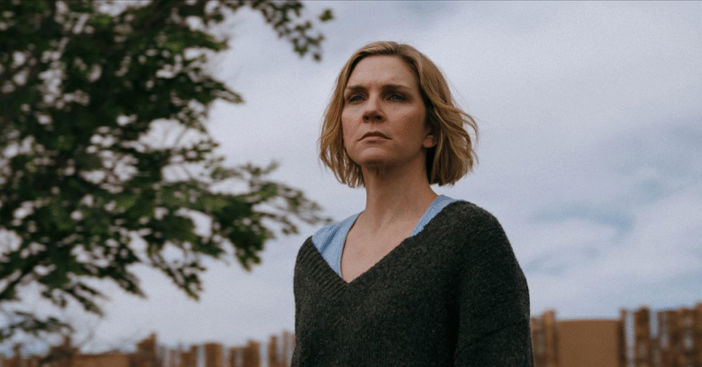 Pluribus chega ao Apple TV+ com aprovação perfeita no Rotten Tomatoes