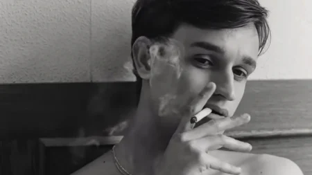 Richard Linklater transforma caos criativo em “Nouvelle Vague”, novo filme da Netflix