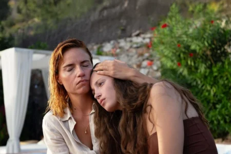 “Manga”: romance de férias da Netflix ilumina a Andaluzia, mas evita mergulhos profundos