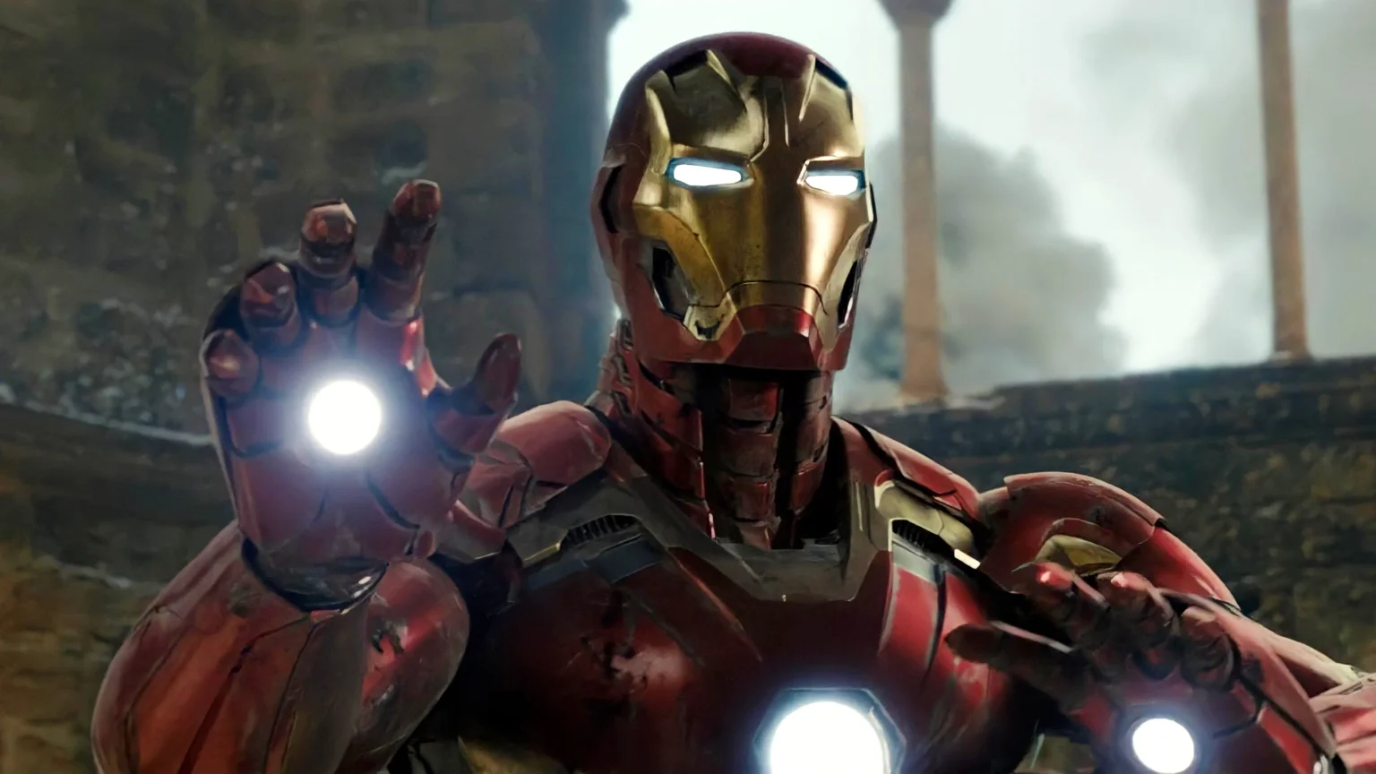 Iron Man x Doutor Destino: quem é mais poderoso com Robert Downey Jr. nos dois papéis?