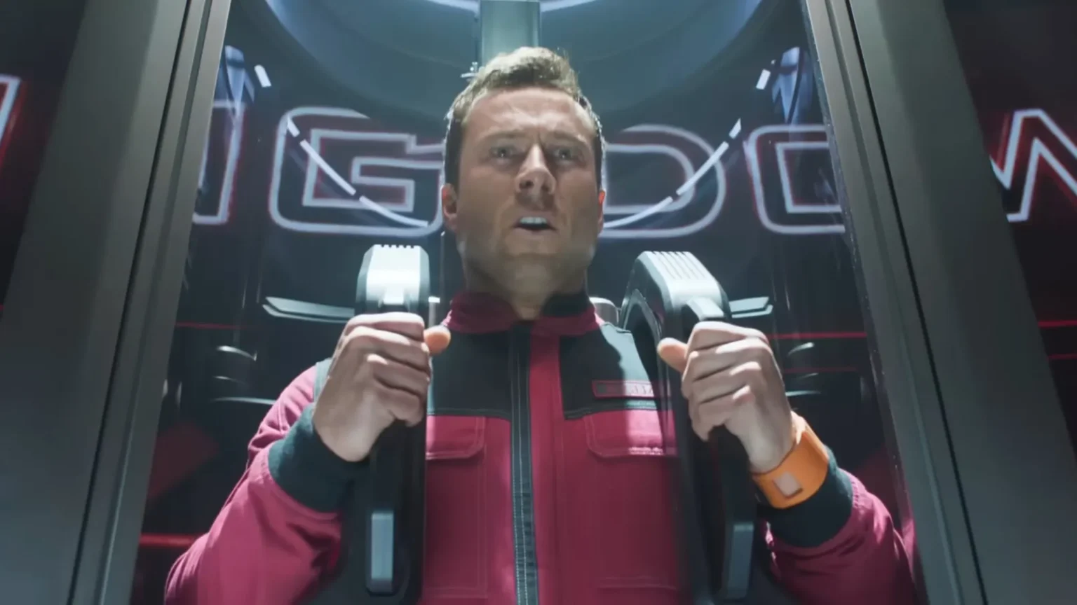 Bilheteria de novembro pode ter reviravolta: Predator: Badlands ameaça superar estreias