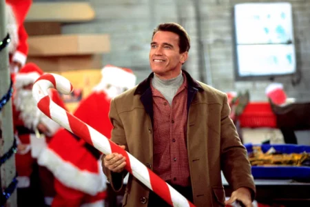 Arnold Schwarzenegger volta à ação em “Um Herói de Brinquedo”, comédia dos anos 90 que acaba de chegar à Netflix