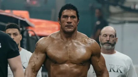 Fracasso de “The Smashing Machine” mostra que mudança dramática de The Rock chegou tarde