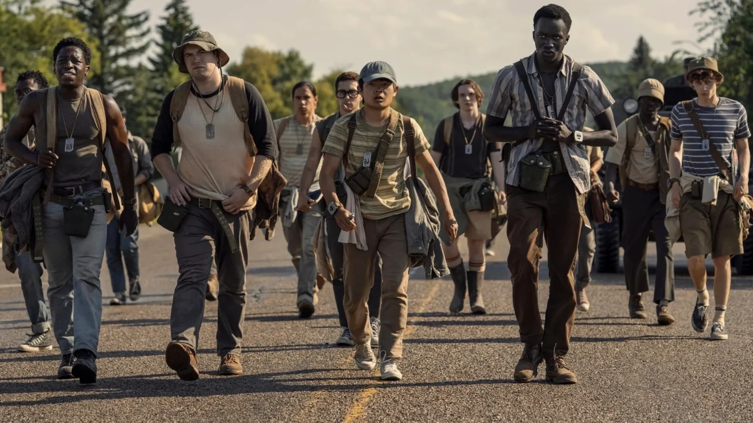 Lionsgate aposta em elenco completo de The Long Walk para brilhar na temporada de prêmios