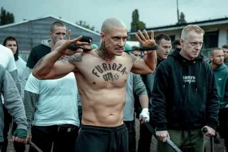 Quatro filmes de ação na Netflix que valem a maratona sem sair do sofá