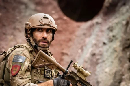 O Pacto: drama de guerra de Guy Ritchie no Prime Video revela coragem além do front