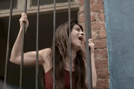 Feriado no sofá: quatro estreias da semana na Netflix que chegam já embaladas para maratona