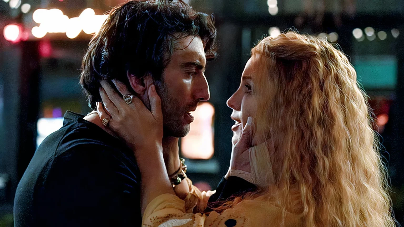 Colleen Hoover quebra silêncio e lamenta disputa judicial entre Blake Lively e Justin Baldoni em It Ends With Us