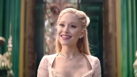 Diretor de Wicked confirma inspiração de Crazy Rich Asians em cena de casamento grandiosa