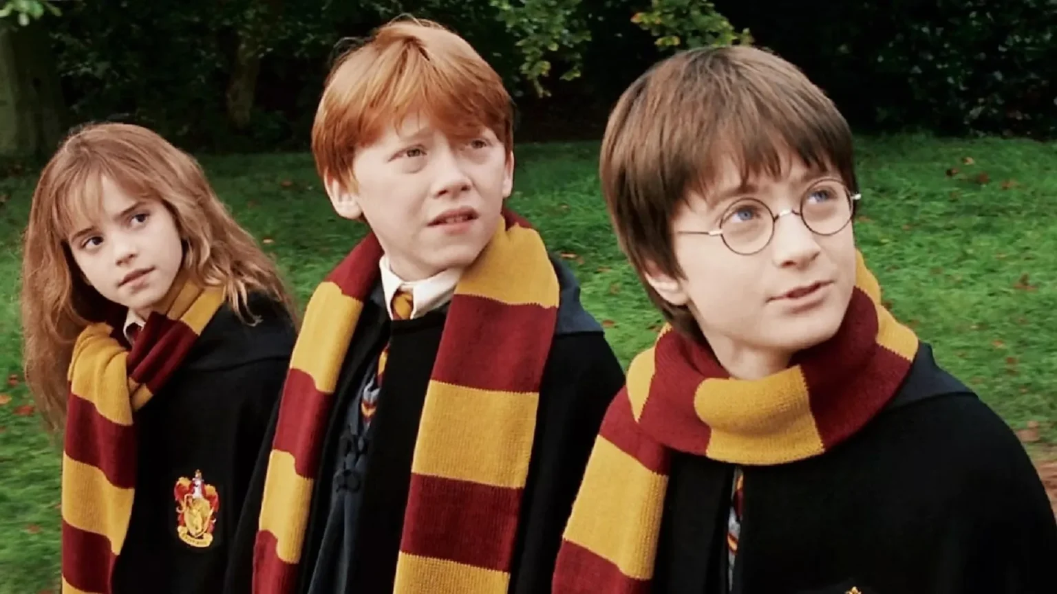 Gêmeos Weasley revelam mau cheiro inesquecível no set do Grande Salão de Hogwarts