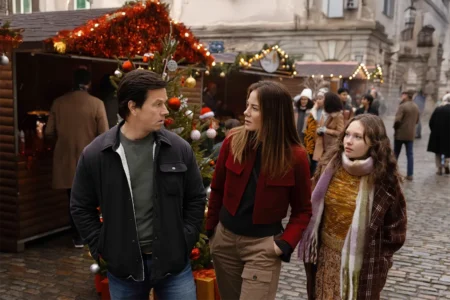 Plano em Família 2 reúne Mark Wahlberg e Kit Harington em fuga pela Europa na Apple TV+