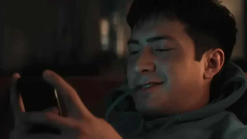 Segundo episódio de Heated Rivalry expõe vulnerabilidade e aproxima romance de Shane e Ilya