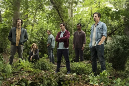 It: Capítulo 2 desembarca na Netflix e reacende debate sobre trauma, amizade e nostalgia