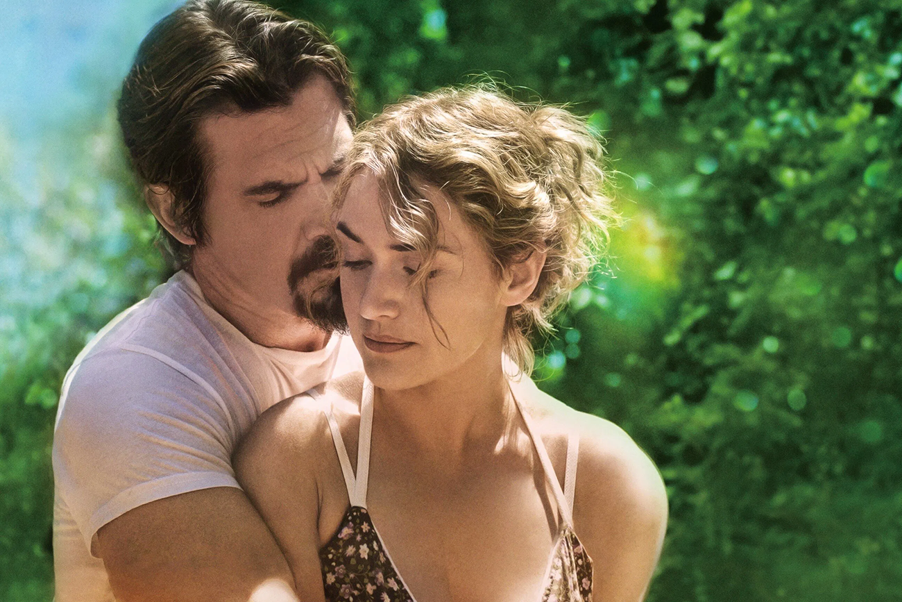 Filme “Refém da Paixão” prende mãe e fugitivo sob o mesmo teto em drama romântico na Netflix - Imagem do artigo