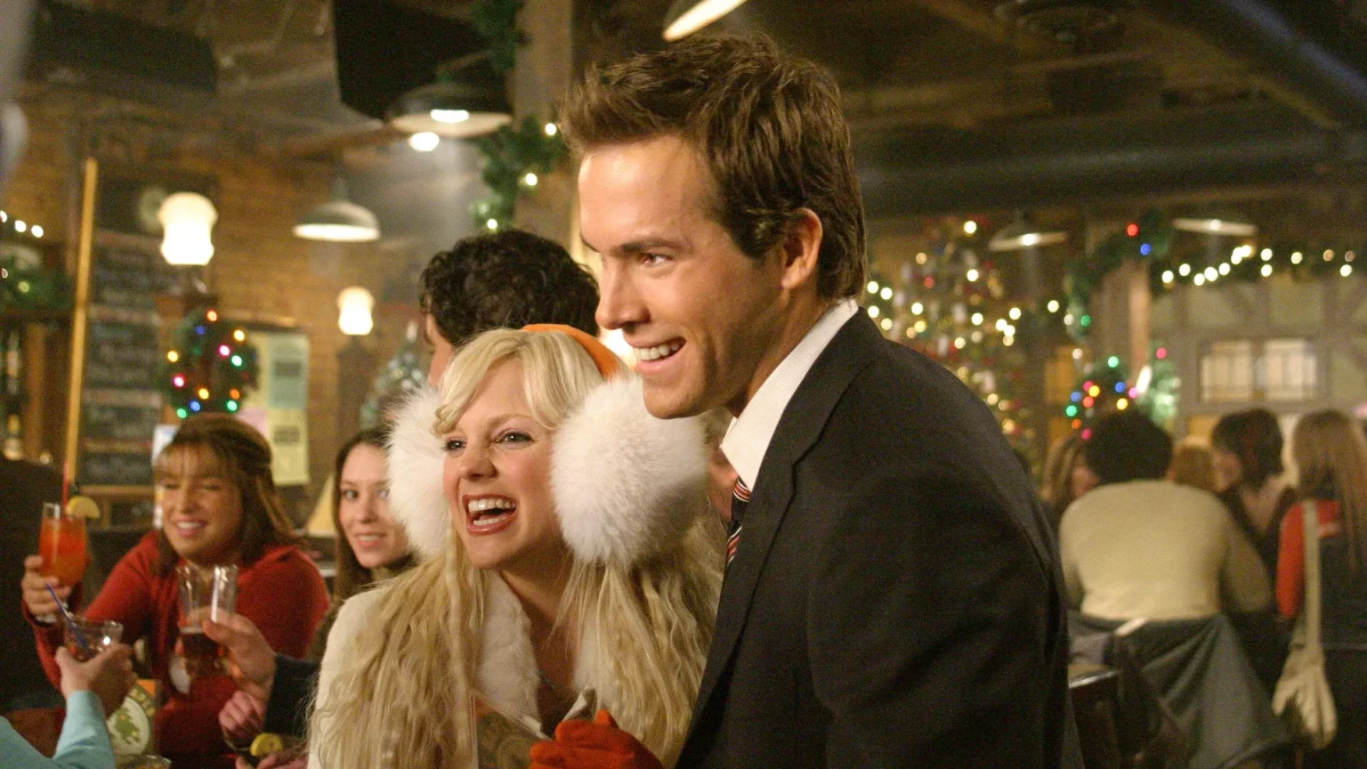 Diretor explica por que cena de Alanis Morissette foi cortada de Just Friends