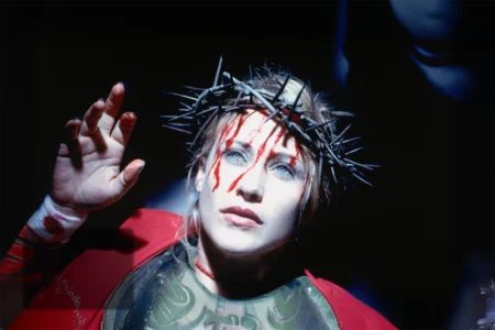 Stigmata: filme polêmico dos anos 90 com Patricia Arquette estreia no catálogo da Netflix