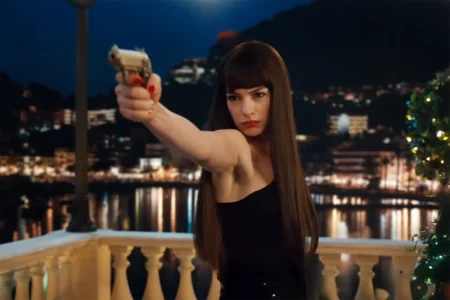Nova comédia com Anne Hathaway, Trapaceiras, já está disponível na Netflix