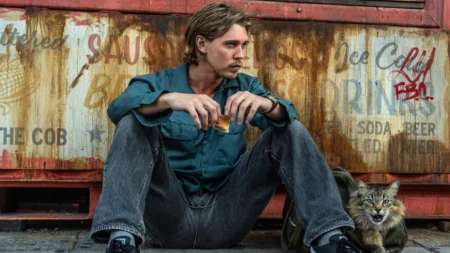 Thriller Caught Stealing, de Darren Aronofsky com Austin Butler, vira sucesso no streaming após fracassar nos cinemas