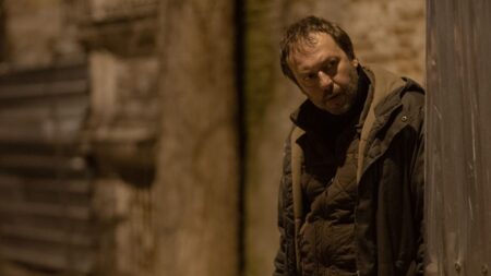 Nova série turca Nossa Cidade instiga suspense em oito episódios na Netflix