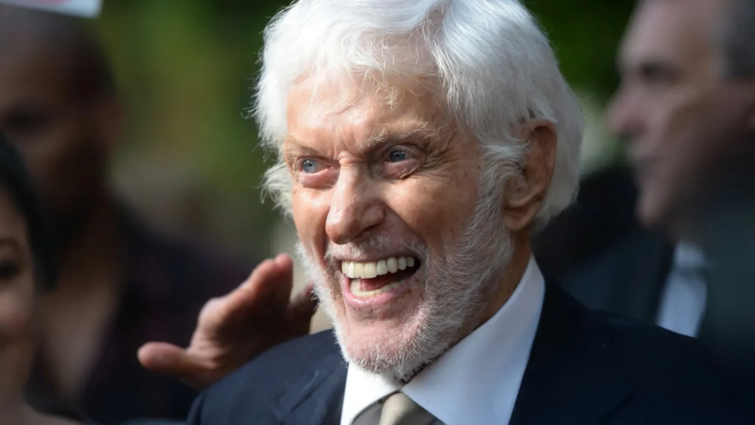 10 papéis subestimados de Dick Van Dyke para comemorar seus 100 anos