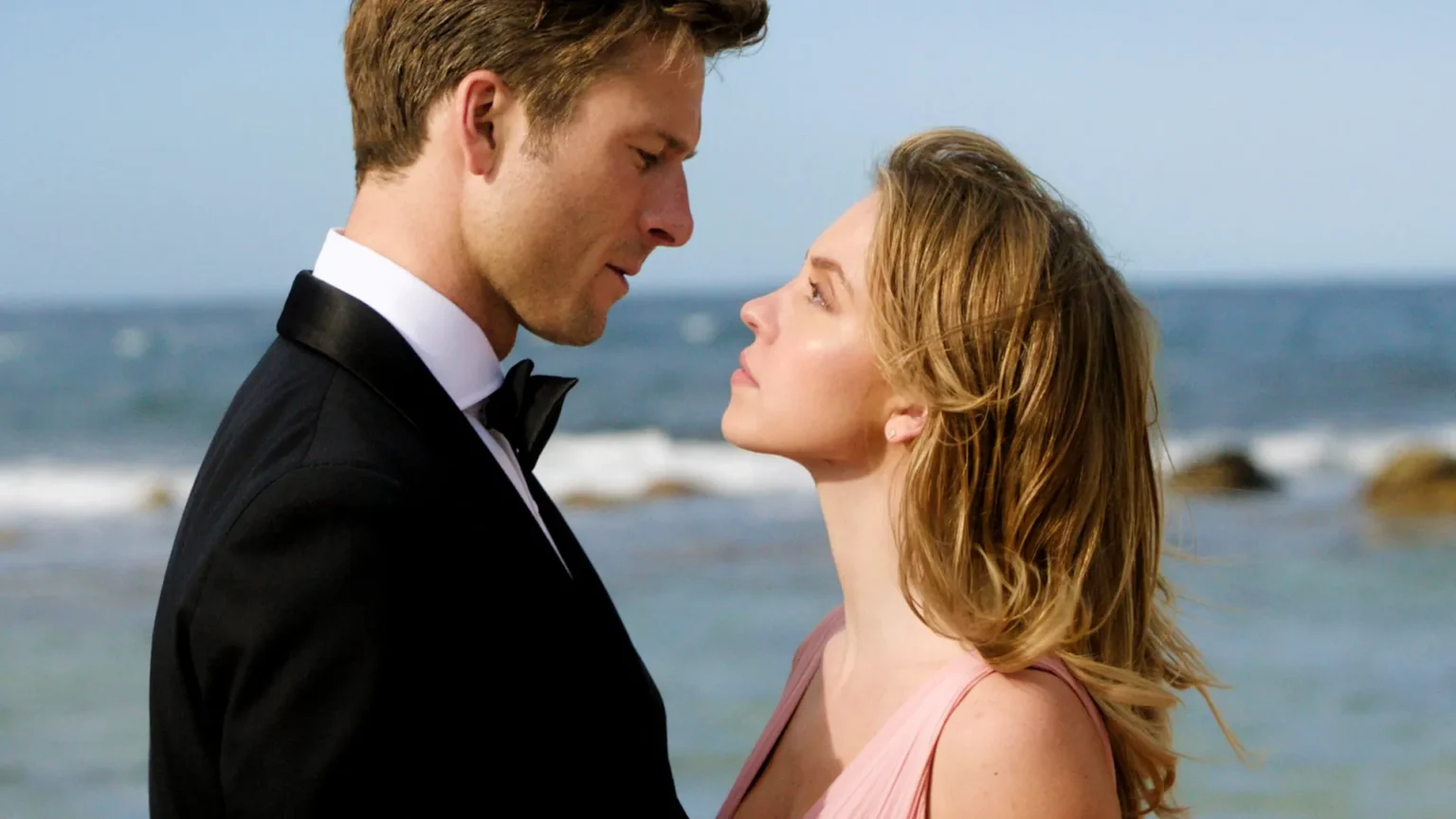 Thriller The Housemaid ultrapassa Anyone But You e crava recorde doméstico para Sydney Sweeney