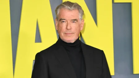 Giant estreia no Reino Unido com 67% no Rotten Tomatoes e atuação marcante de Pierce Brosnan
