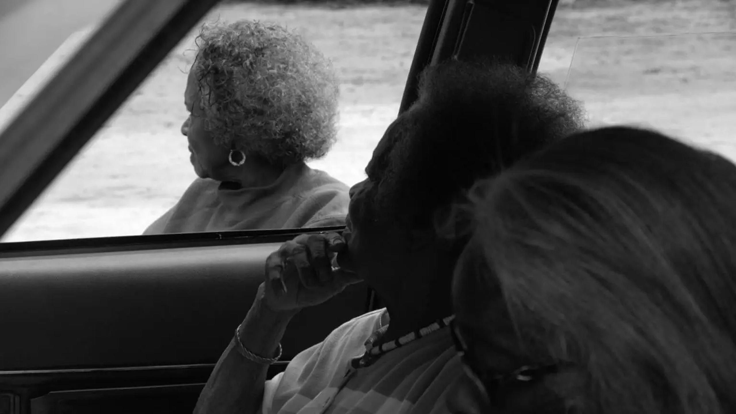 Seeds: documentário exibe agricultores negros da Geórgia em retrato visceral e poético - Imagem do artigo original