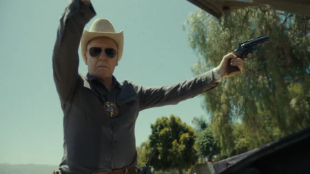 Thriller policial Stone Cold Fox vira sensação na Netflix após estreia discreta nos cinemas