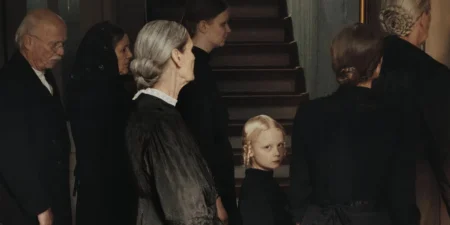 Sound of Falling: drama alemão embaralha o tempo para expor gerações marcadas pela dor