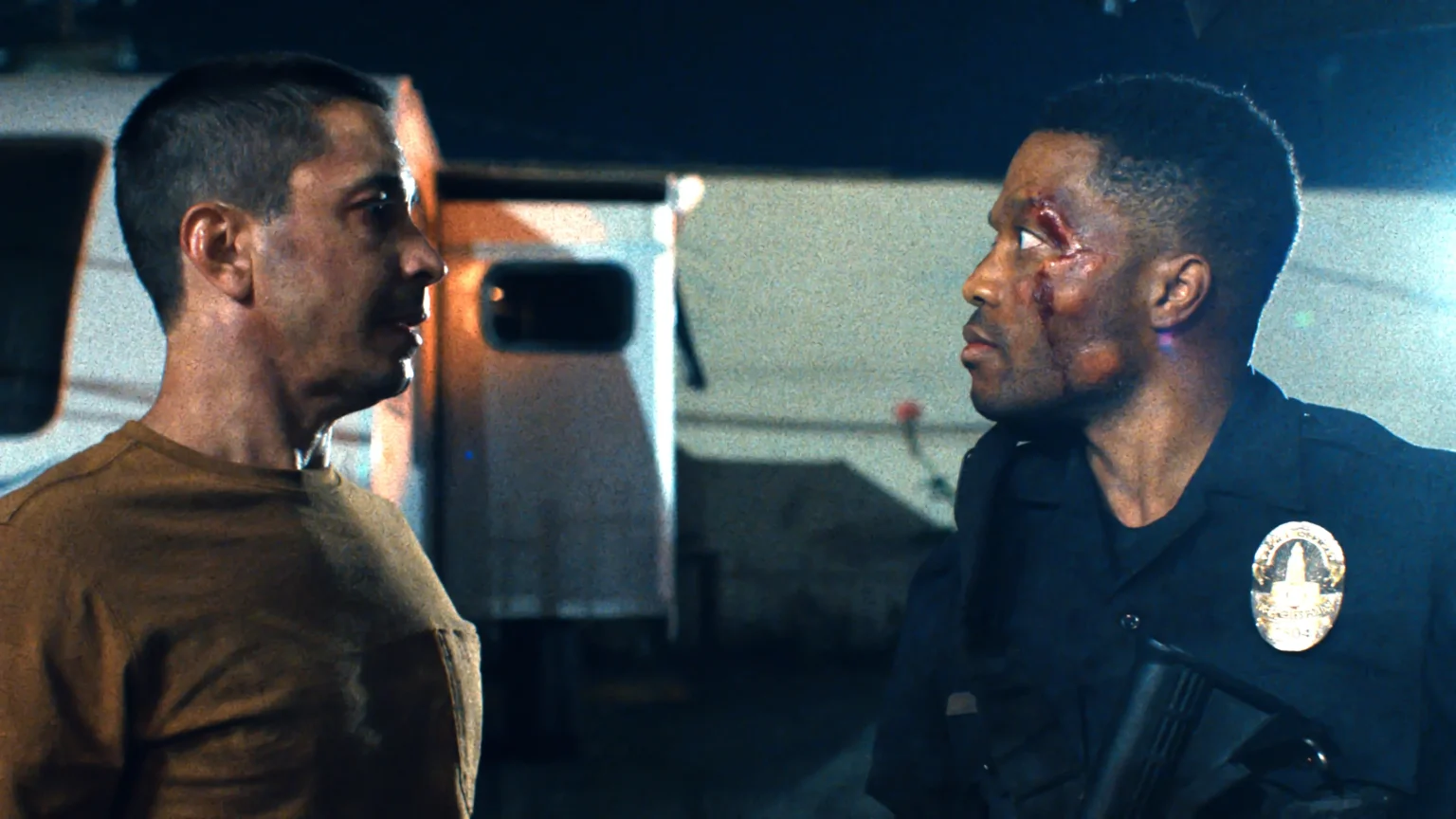 Night Patrol mistura corrupção policial e vampiros, mas tropeça na hora de morder