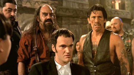 “Um Drink no Inferno”: quando o policial encontra o vampiro em um mesmo filme