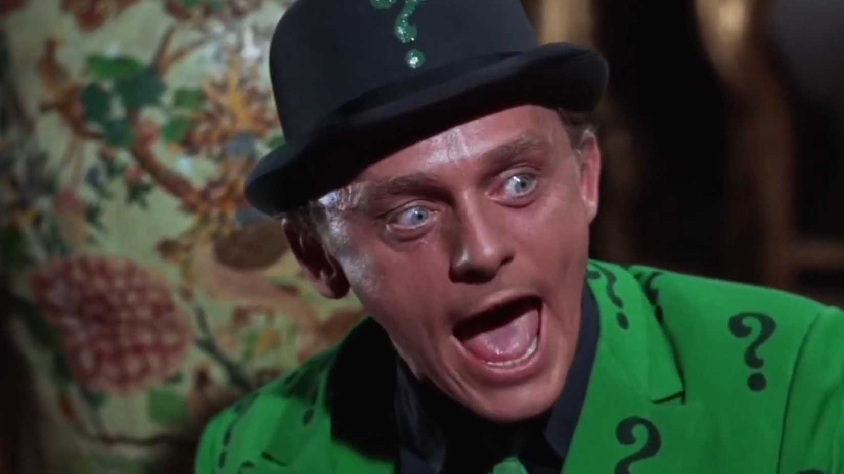 Frank Gorshin ainda é o Charada definitivo 60 anos depois, superando a versão sombria de The Batman - Imagem do artigo original