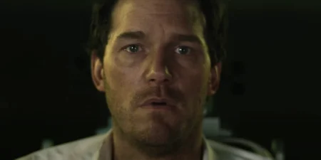Mercy: ficção científica prende Chris Pratt em thriller distópico que abraça a tecnologia que critica
