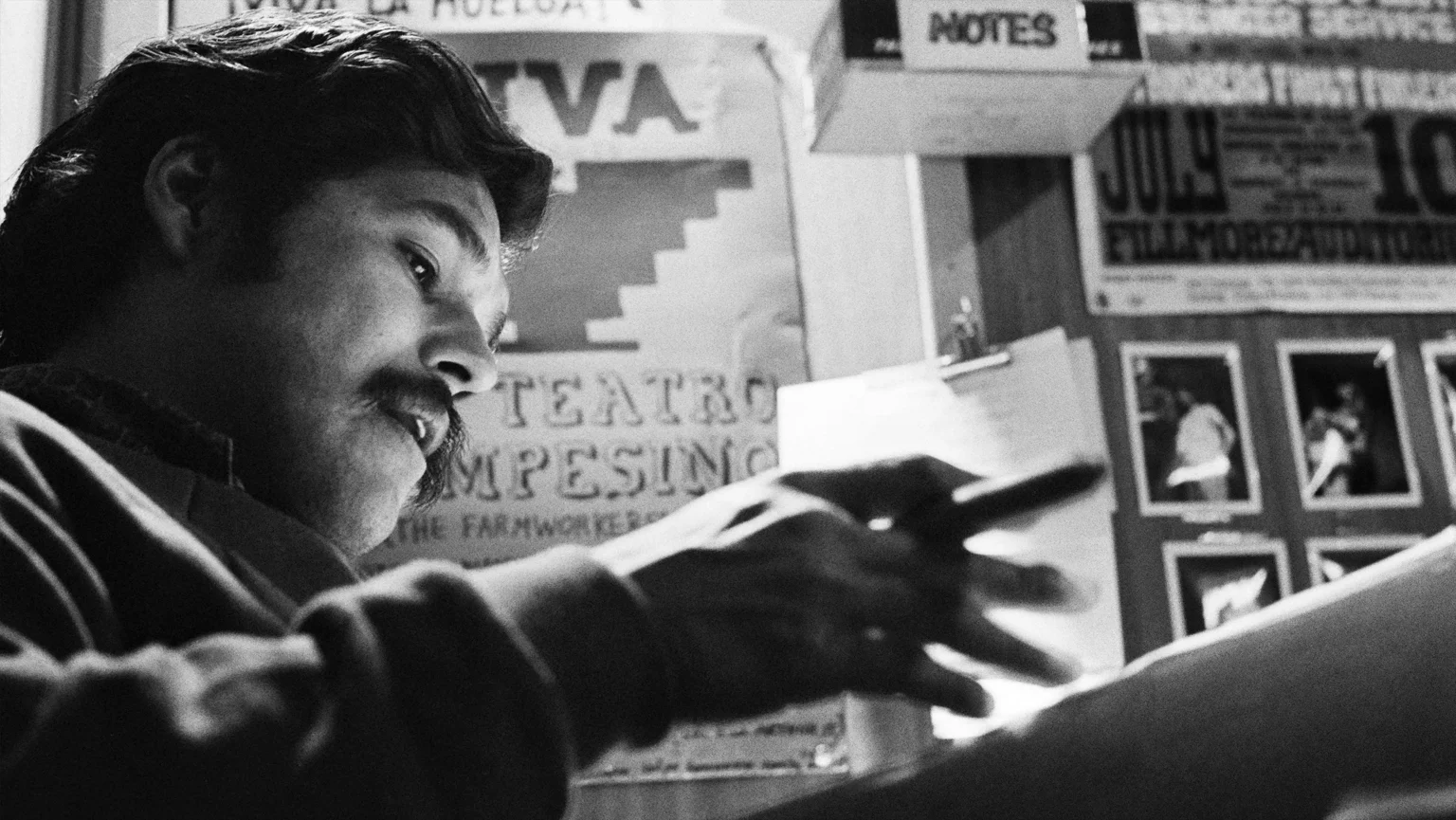 American Pachuco: documentário exalta Luis Valdez, mas escorrega na superfície