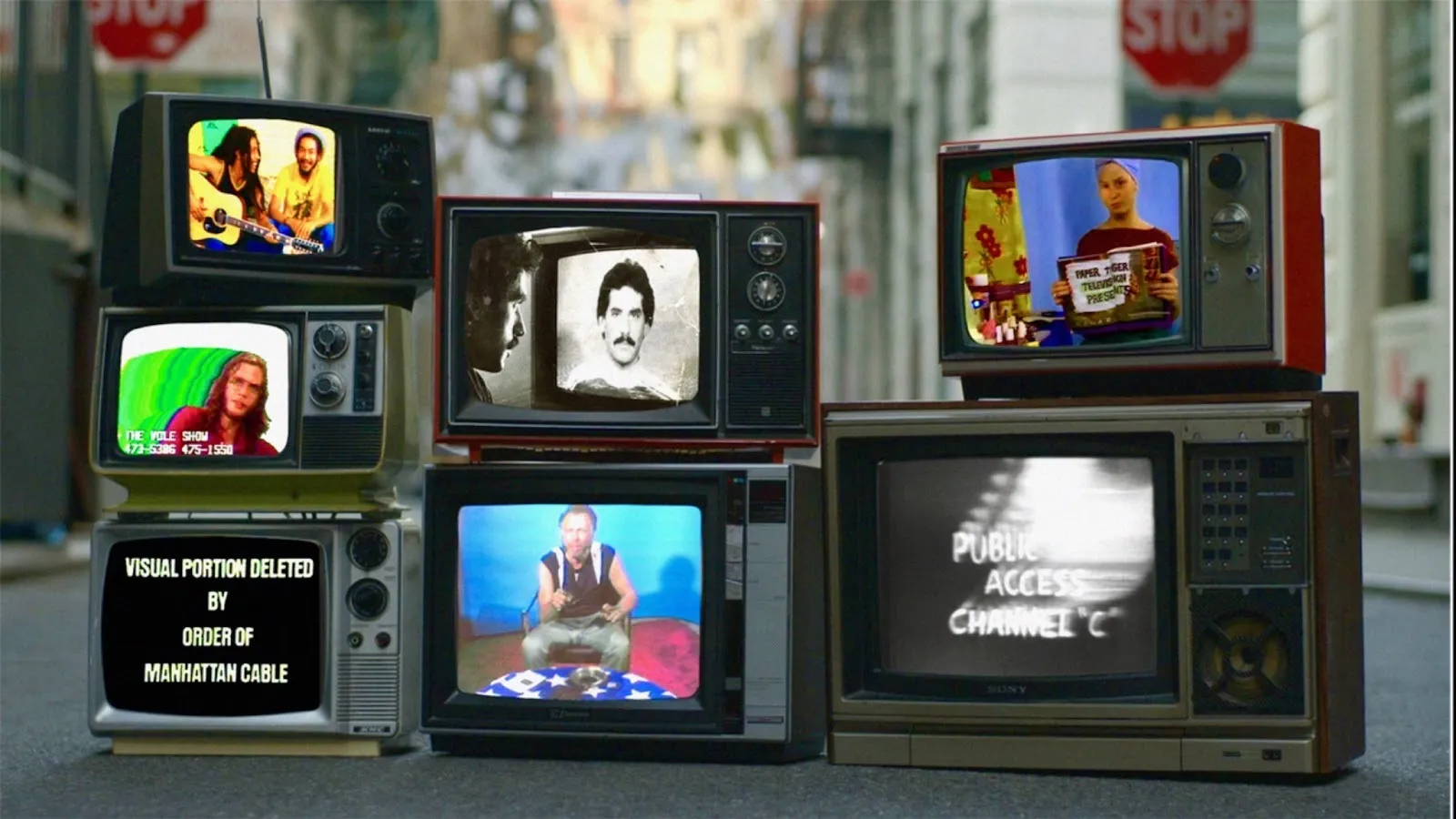 Documentário Public Access revive a era anárquica da TV comunitária com montagem hipnótica - Imagem do artigo