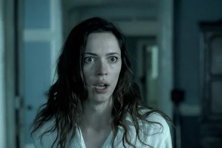 Rebecca Hall conduz O Despertar com lógica implacável em suspense do Prime Video