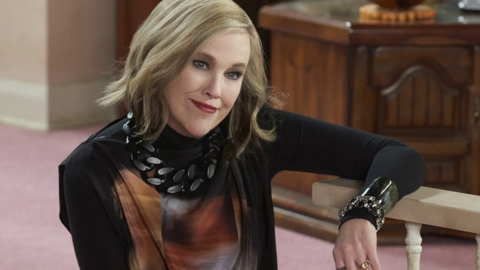 Tributos a Catherine O’Hara ressaltam talento raro e consolidam legado na comédia e no drama