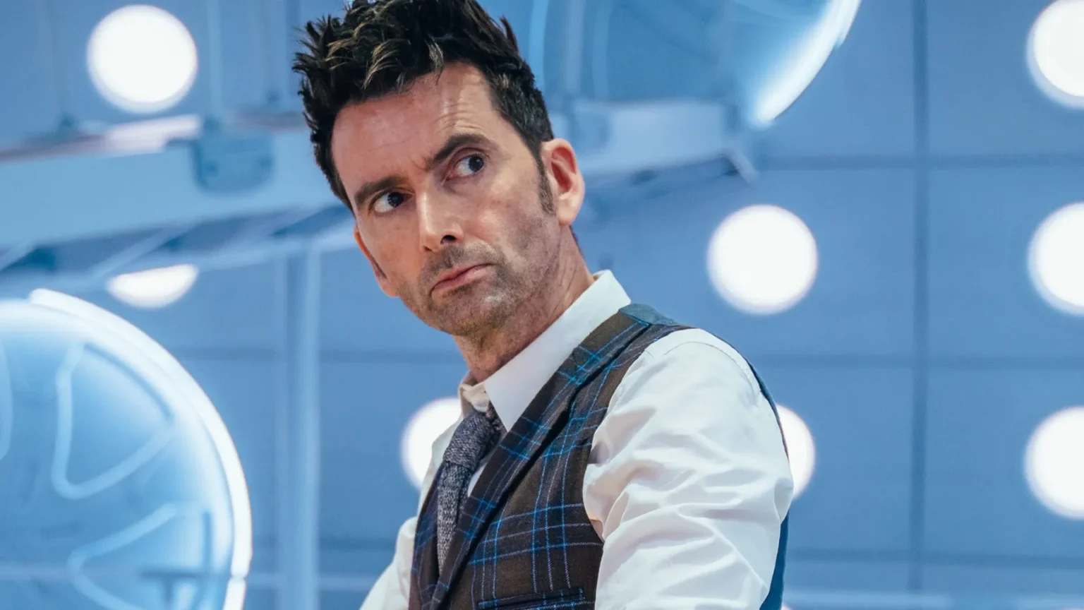 Doctor Who: mistérios abertos escancaram força dos atores e ousadia dos roteiristas