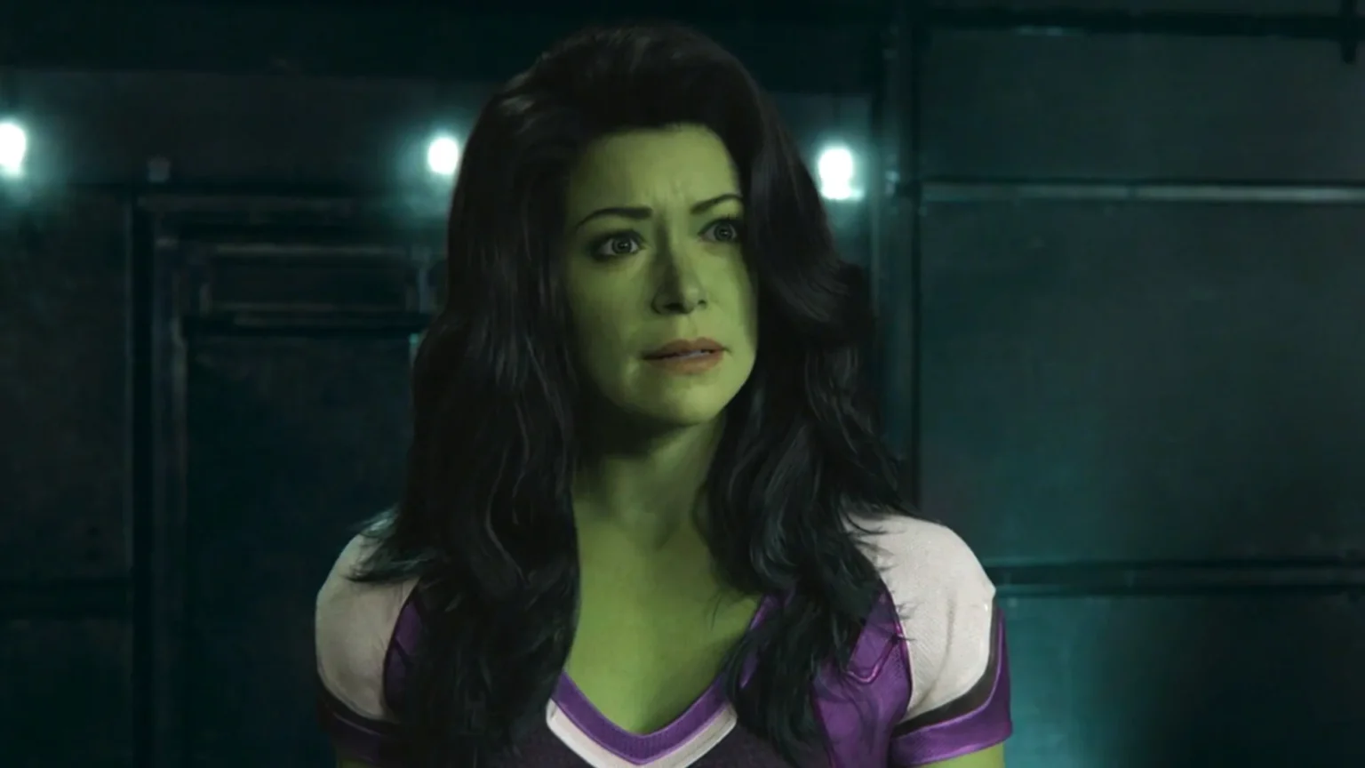 Tatiana Maslany brinca com rumores e mantém mistério sobre retorno de She-Hulk em Avengers: Doomsday