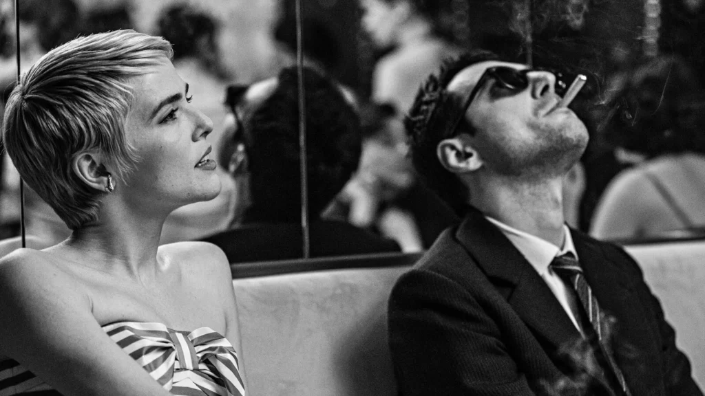 Nouvelle Vague recria bastidores de Breathless e coloca Richard Linklater de volta ao centro das atenções