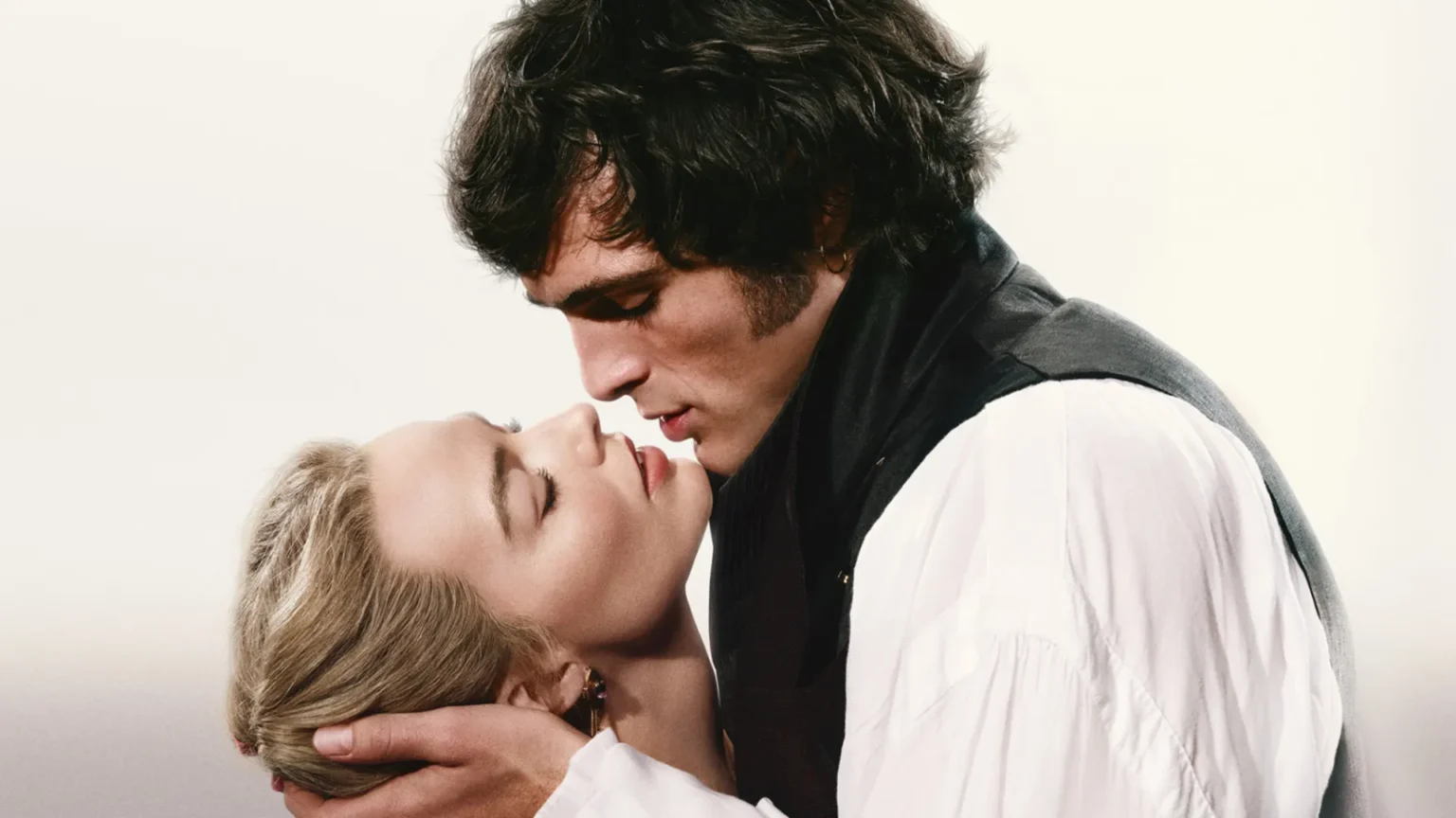 Margot Robbie e Jacob Elordi comandam “Wuthering Heights” em adaptação de Emerald Fennell; saiba onde ver