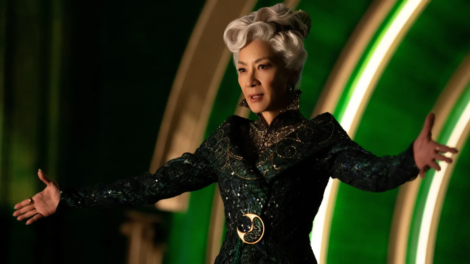 Michelle Yeoh reage ao esnobe de Wicked: For Good no Oscar 2026 e reacende debate sobre méritos da produção