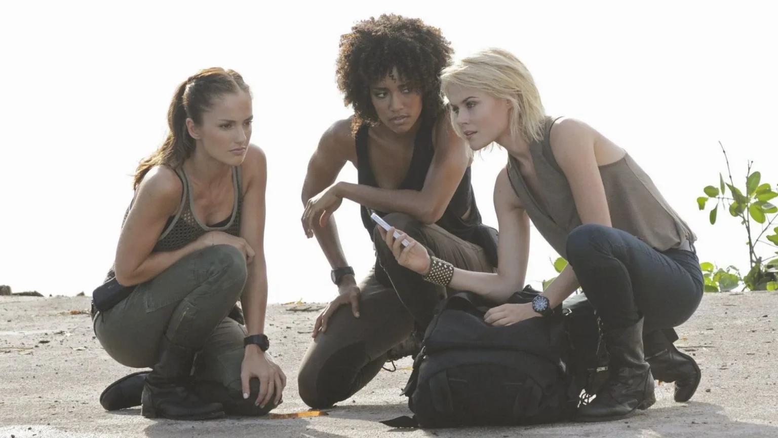 Performance e direção: análise do novo reboot de Charlie’s Angels após 7 anos do filme de Kristen Stewart